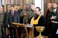 Внеочередной Круг окружного казачьего общества начался с молебна