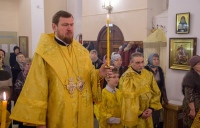 В канун празднования дня памяти святителя Николая, архиепископа Мир Ликийских, чудотворца, митрополит Владимир возглавил всенощное бдение в Никольском храме города Николаевска-на-Амуре