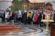 Божественная Литургия в Спасо-Преображенском соборе в день Святой Троицы. 12 июня 2011г.