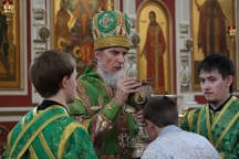 Божественная Литургия в Спасо-Преображенском соборе в день Святой Троицы. 12 июня 2011г.