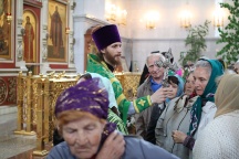 Божественная Литургия в Спасо-Преображенском соборе в день Святой Троицы. 12 июня 2011г.