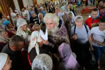 Традиционный четырехдневный крестный ход вокруг Хабаровска. 13 августа 2013 год.