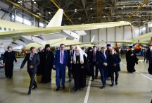 Патриарший визит в Приамурскую митрополию. Посещение Комсомольского-на-Амуре авиационного завода им. Ю.А. Гагарина. 16 сентября 2014 г.